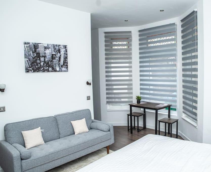 Aylesbury Apartment 1 With Free Parking Εξωτερικό φωτογραφία